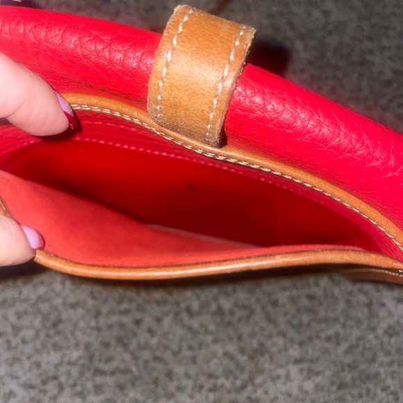 ✨♥️ Vintage Dooney & Bourke All-Weather Leather Equestrian Crossbody Bag ♥️✨ - Picture 8 of 13